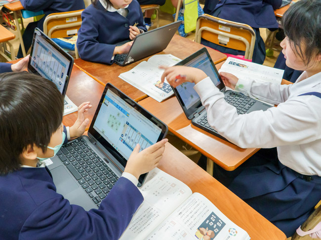 ［マインドシート］で既習漢字を部首ごとに分類し、理解を深める
児童一人ひとりの主体的な取り組みが「分かった」「できた」へ
