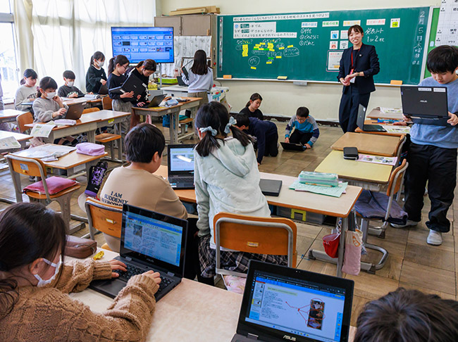 児童が自ら「探究のサイクル」を回し、地域の特色に迫る
児童の「自走」と教員の「見取り」を『SKYMENU Cloud』が支援